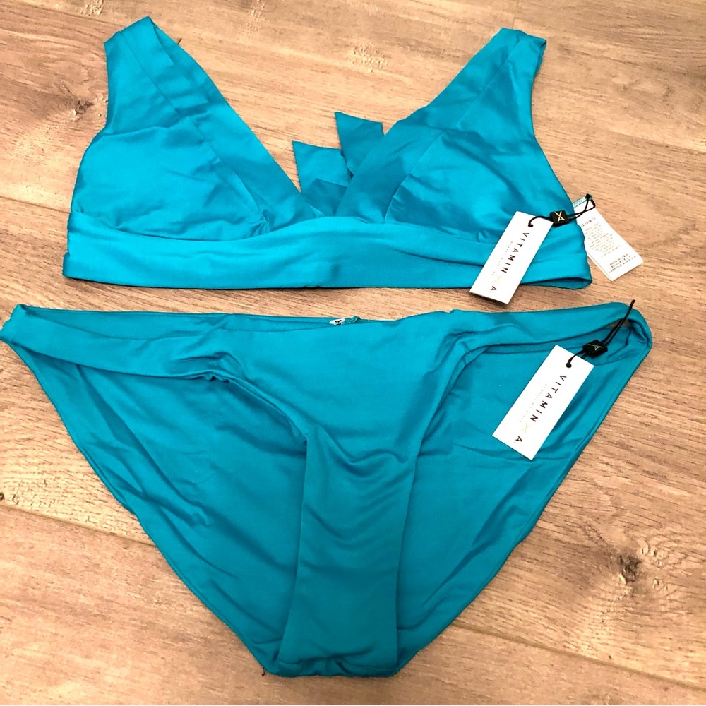 NWT-Vitamin A Magnolia V-Neck Top & Luciana Bottom